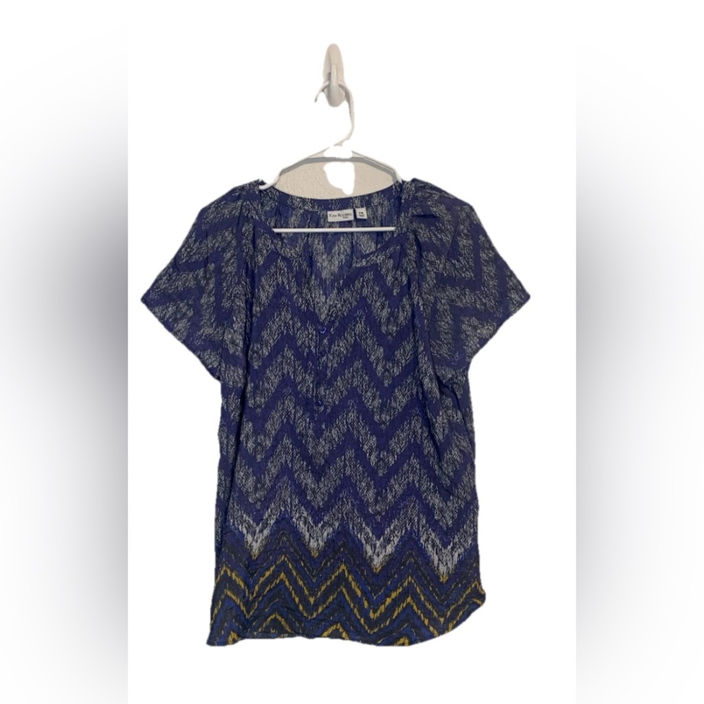 Womens Kim Rogers Petite Blouse Size PM Top V Neck Shirt Geometric Print